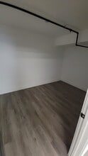 69 Jackson St, Newark, NJ for lease Interior Photo- Image 2 of 6