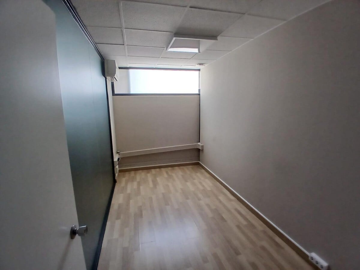 Sant Andreu de la Barca, BAR 08740 - Unit B1 - - Interior Photo - Image 2 of 18