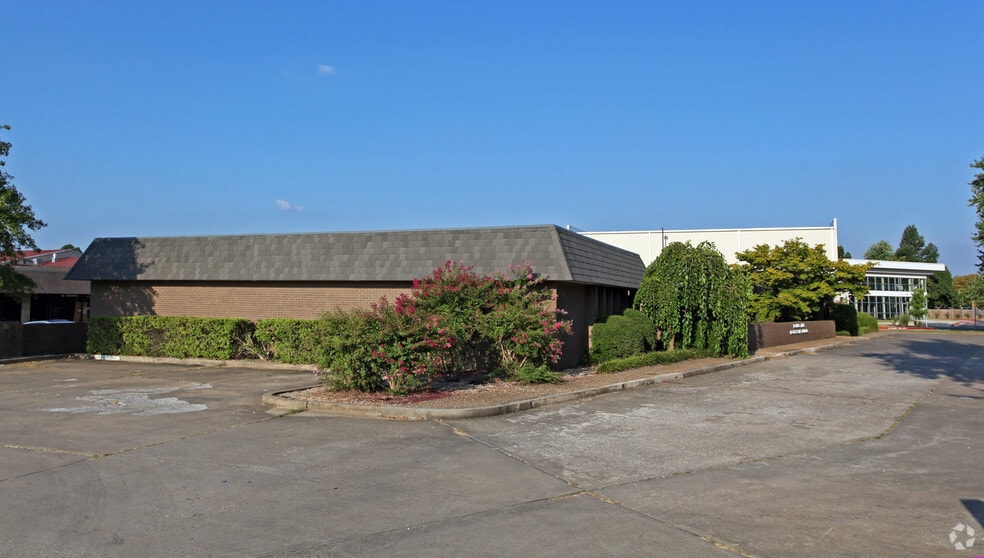 3000 N Market Ave, Fayetteville, AR à louer - Photo principale - Image 1 de 8