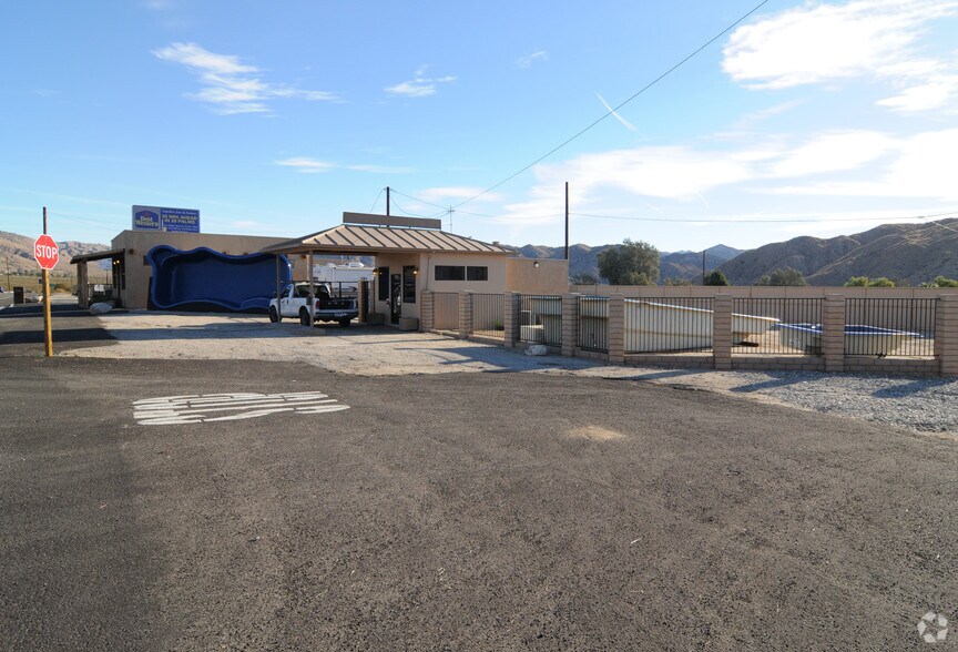 51607 29 Palms Hwy, Morongo Valley, CA à louer - Photo principale - Image 1 de 11