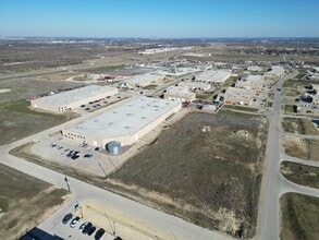 1341 Ranchers Legacy Trl, Fort Worth, TX à louer Photo du bâtiment- Image 2 de 4