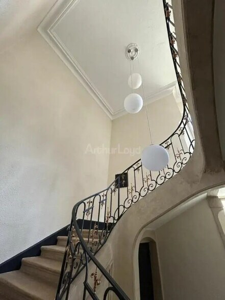 Office in Nancy for lease - Building Photo - Image 3 of 13