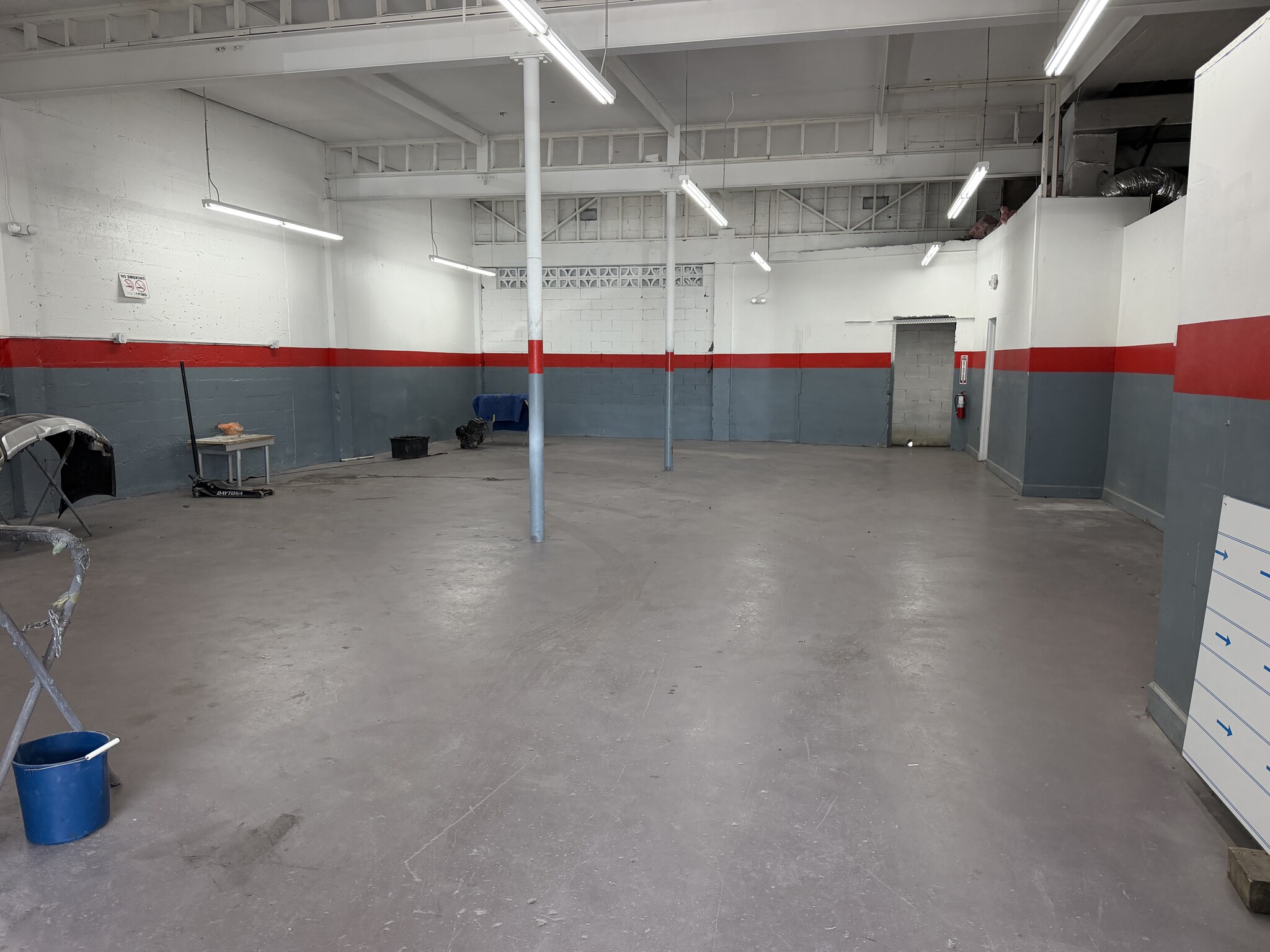2760 NW 36 St & 2825 NW 35 ST st, Miami, FL for lease Interior Photo- Image 1 of 9