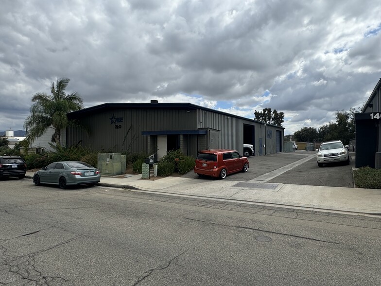 220 N Andreasen Dr, Escondido, CA for lease - Building Photo - Image 1 of 5