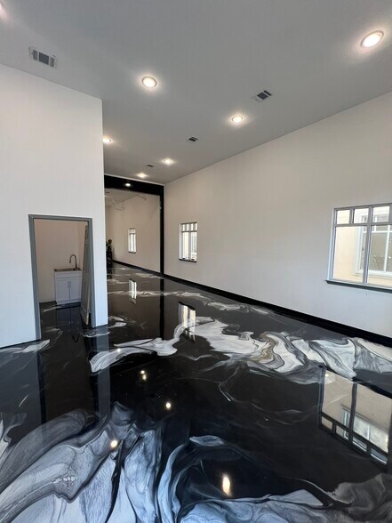 6513 Chase Oaks Blvd, Plano, TX à vendre - Photo du bâtiment - Image 3 de 12