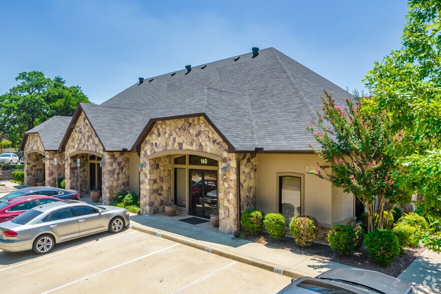 1706 Tennison Pky, Colleyville, TX à louer - Photo principale - Image 1 de 5