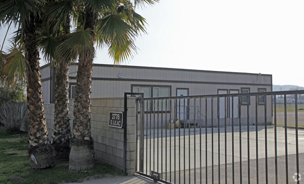 2776 S Lilac Ave, Bloomington, CA à louer - Photo du bâtiment - Image 2 de 4