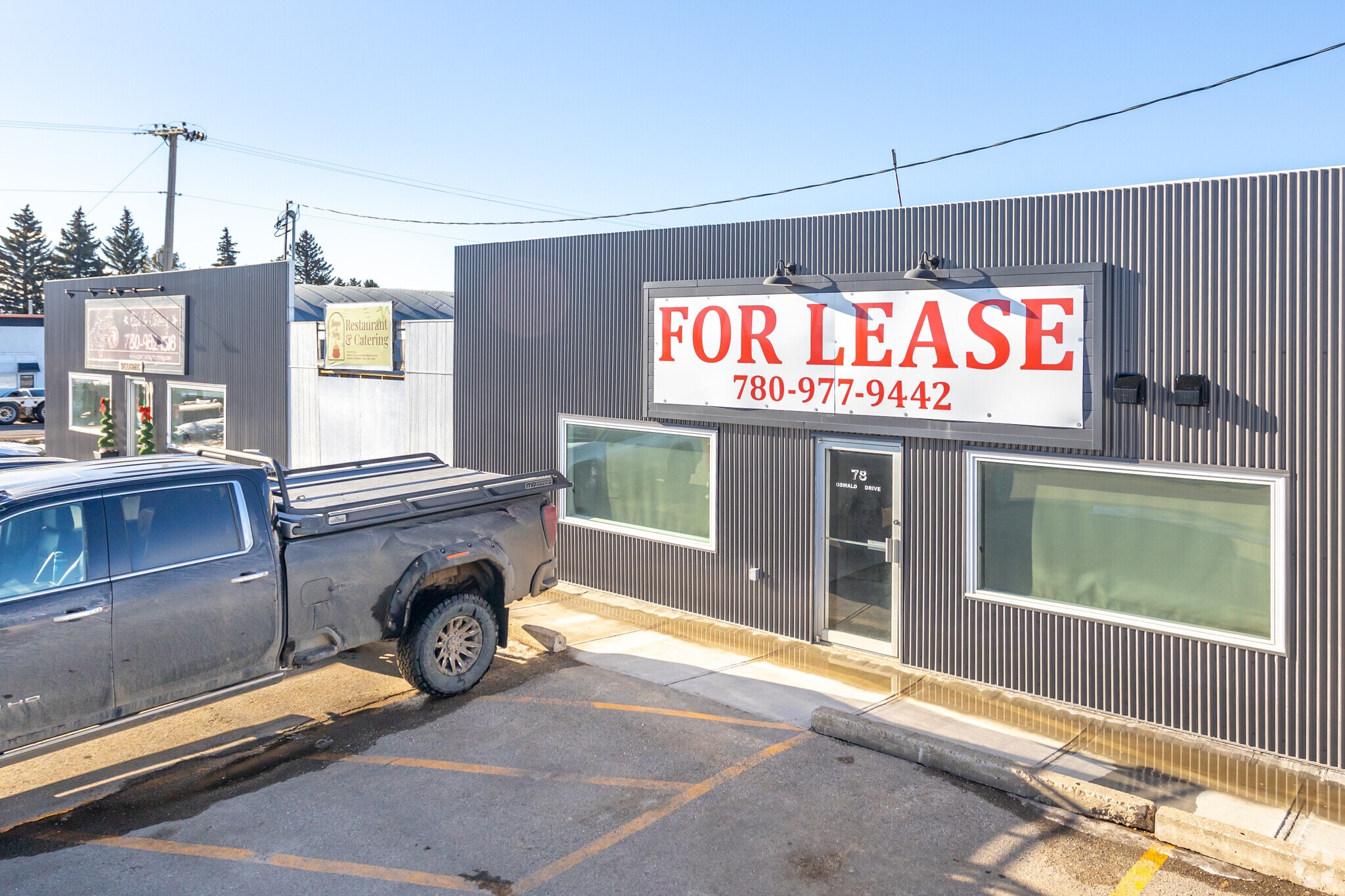 76 Oswald Dr, Spruce Grove, AB for lease Primary Photo- Image 1 of 4