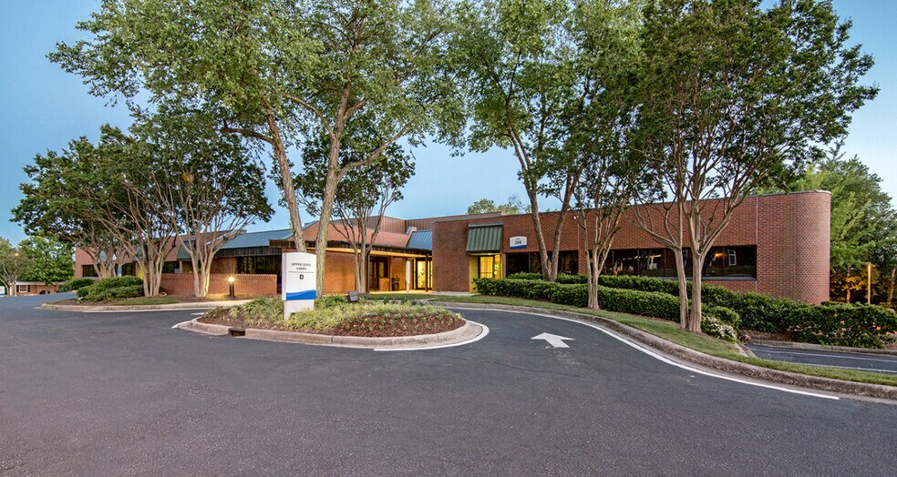10 Enterprise Blvd, Greenville, SC à louer - Photo du bâtiment - Image 2 de 5