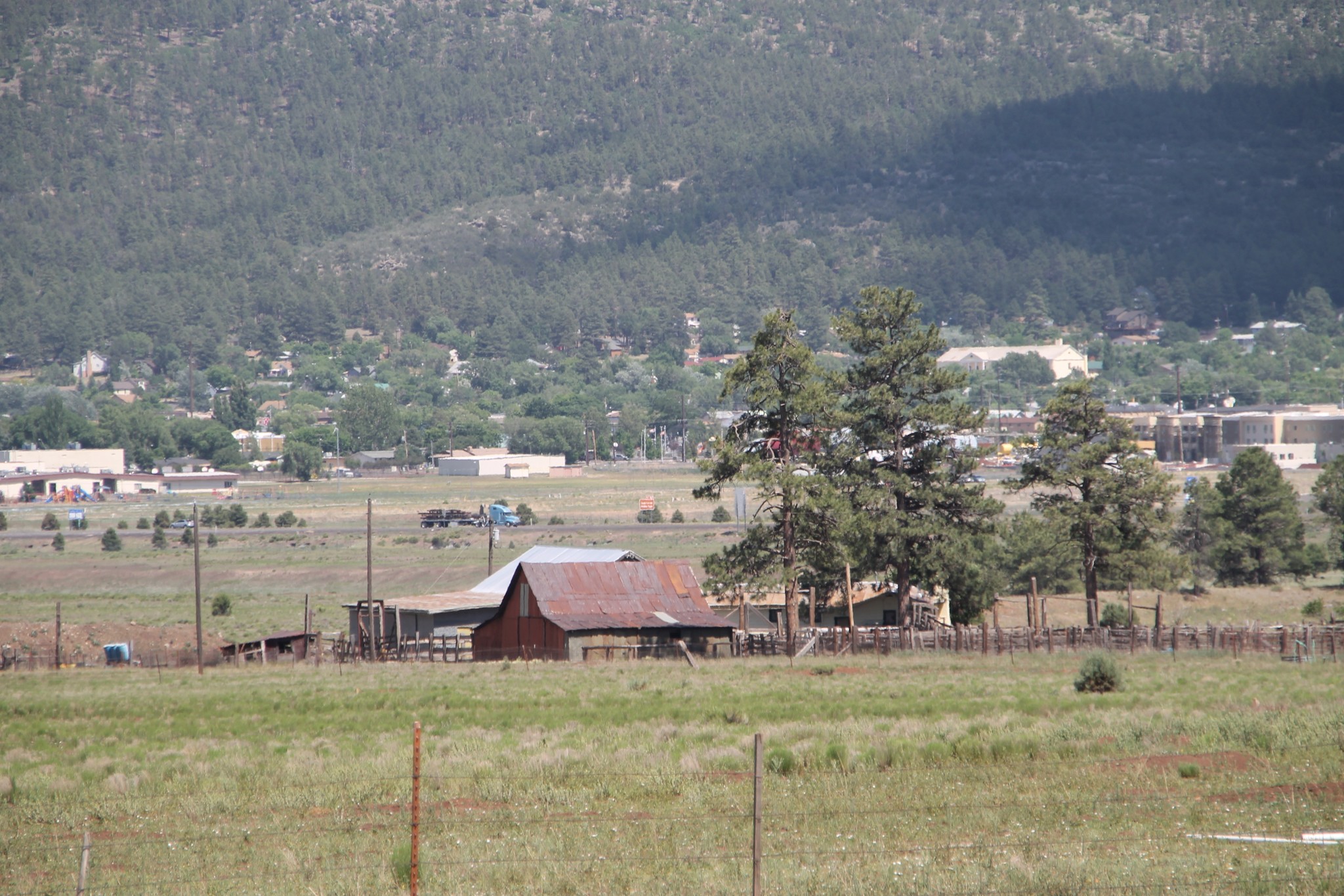 581 Cooper Ranch Rd, Williams, AZ à vendre Photo principale- Image 1 de 61