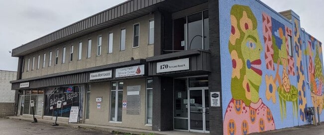 Plus de détails pour 170 Rutland Rd N, Kelowna, BC - Bureau à louer