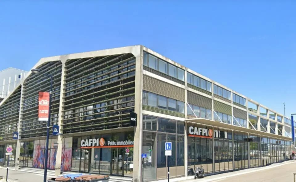 Office in Bordeaux for lease Building Photo- Image 1 of 8