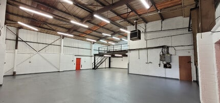 11-14 Steel Close, Eaton Socon à louer Photo intérieure- Image 2 de 8