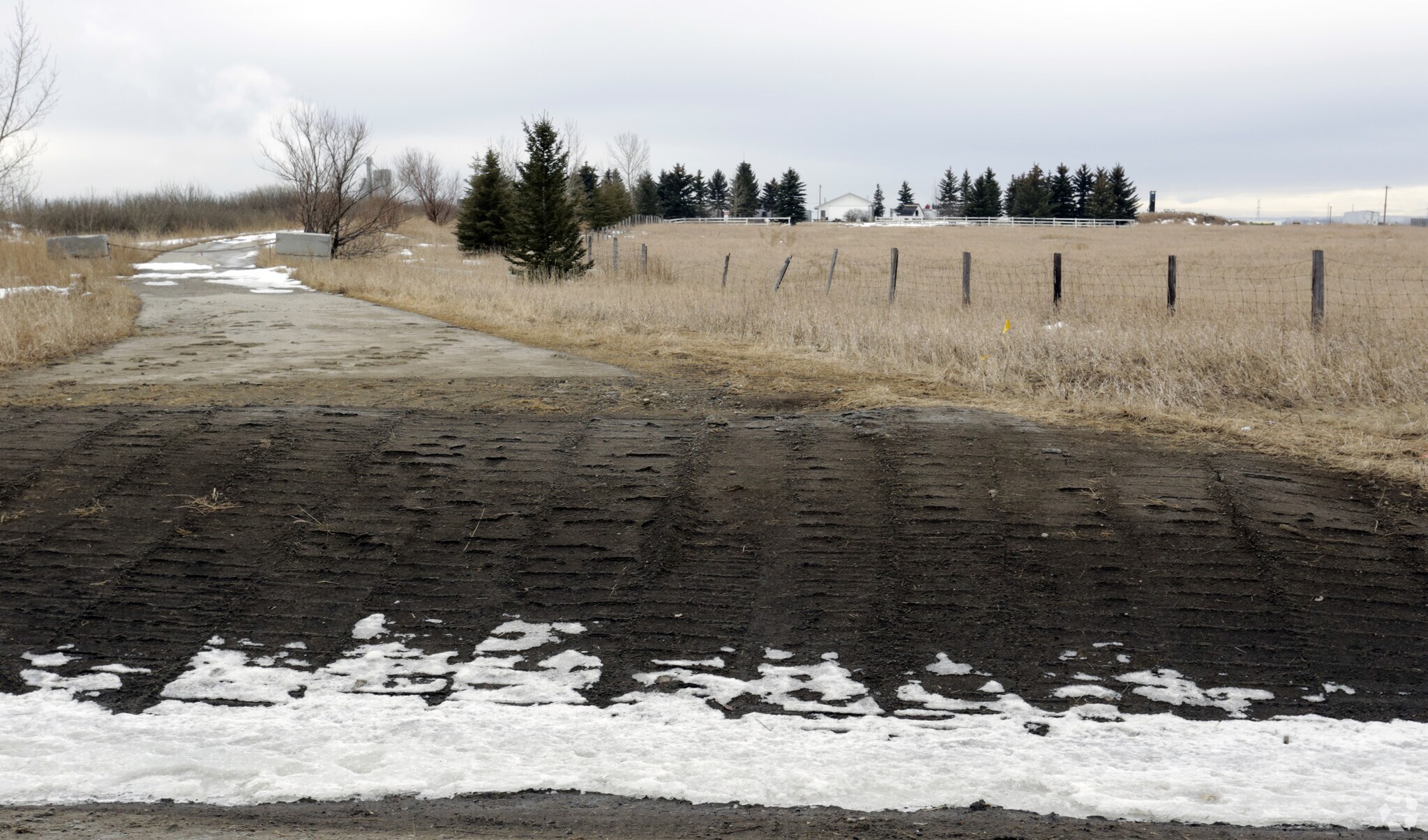 Glenmore Trl SE, Calgary, AB for sale Primary Photo- Image 1 of 1