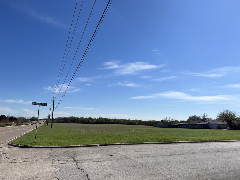 2855 N Dallas Ave, Lancaster, TX for sale - Building Photo - Image 1 of 6