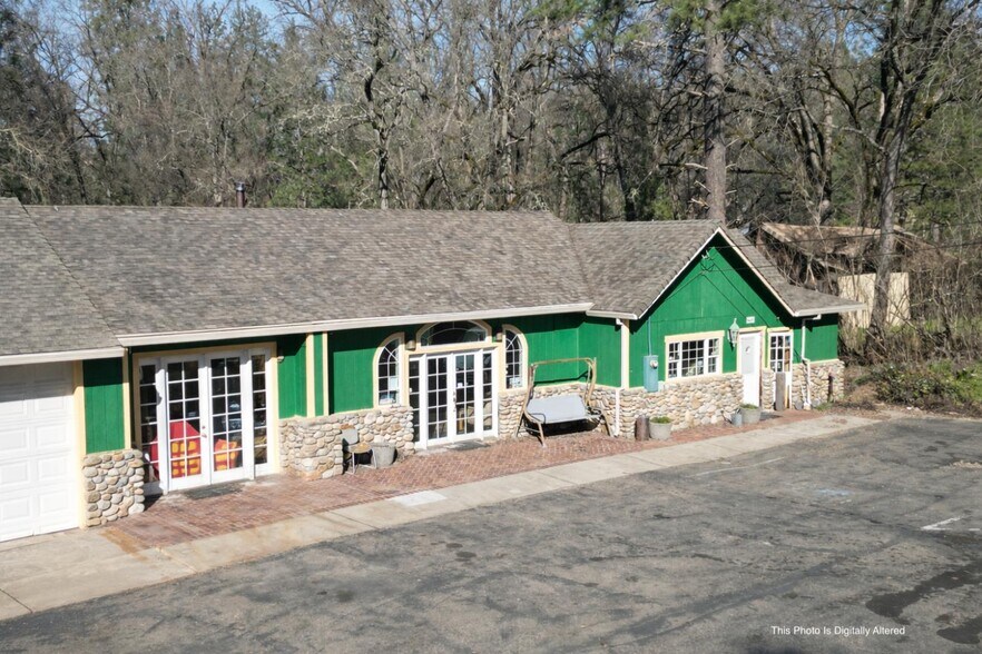 4875 Black Oak Mine Rd, Garden Valley, CA à vendre - Photo du bâtiment - Image 2 de 31