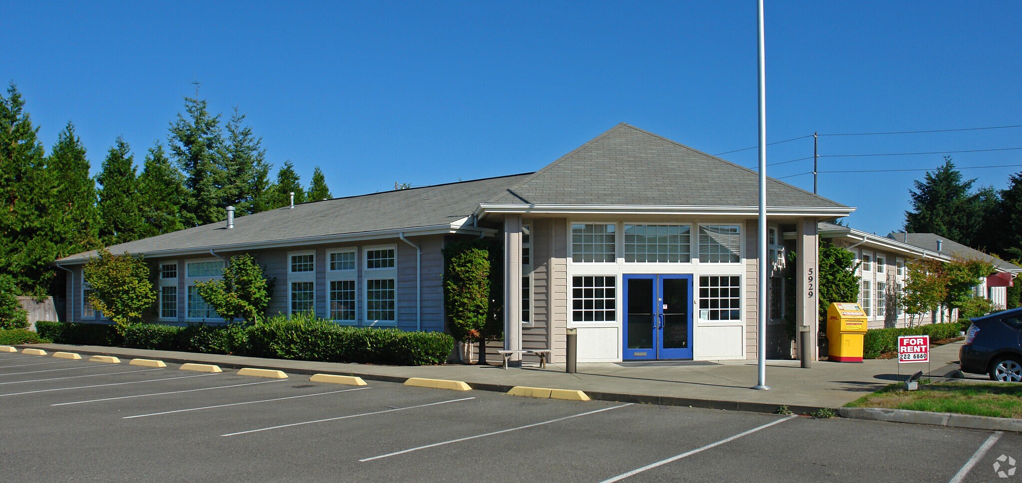 5929 Westgate Blvd, Tacoma, WA for lease Primary Photo- Image 1 of 5