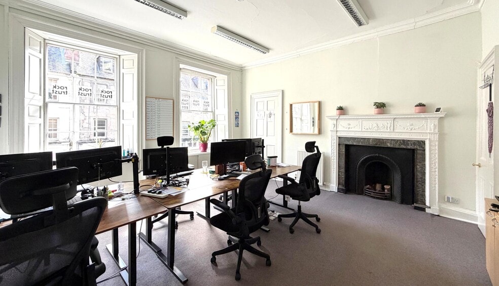 36 George St, Perth for lease - Interior Photo - Image 2 of 3