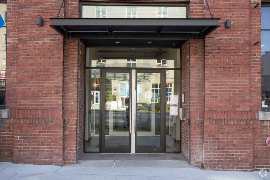 70-78 2nd Ave E, Vancouver, BC for lease - Building Photo - Image 3 of 9
