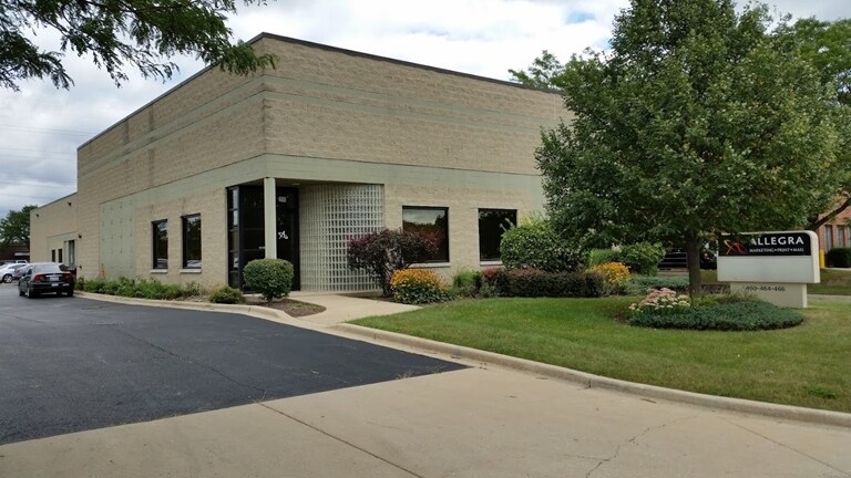 460-466 Windy Point Dr, Glendale Heights, IL à louer - Photo du bâtiment - Image 3 de 5