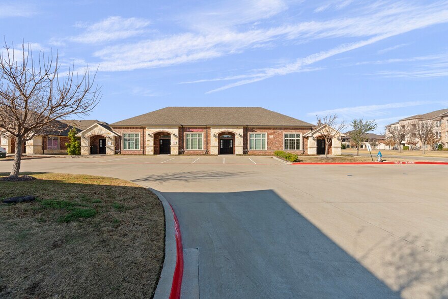 8951 Collin McKinney Pky, McKinney, TX à louer - Photo du bâtiment - Image 2 de 16