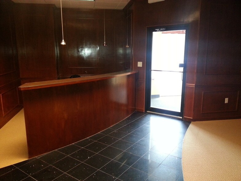 4 West Dr, Chesterfield, MO à louer - Photo intérieure - Image 2 de 11