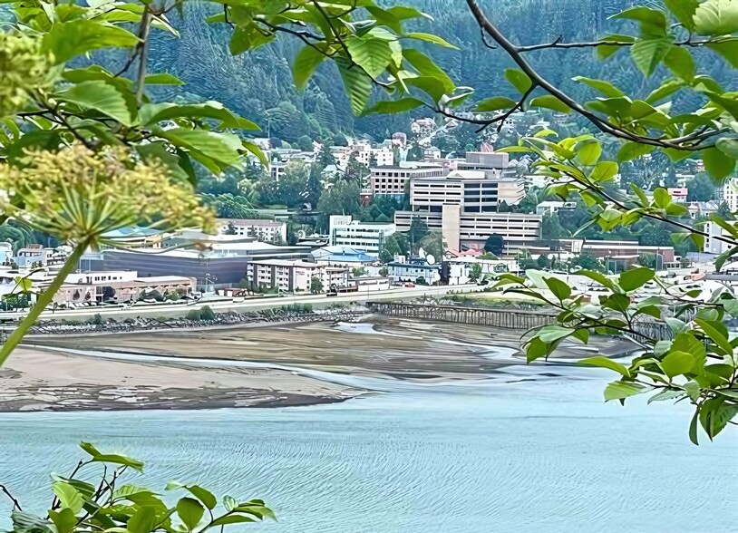 3012 Goodwin Rd, Juneau, AK à vendre - Photo du bâtiment - Image 3 de 5