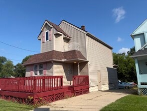 524 Cleveland St, Elyria, OH for lease Interior Photo- Image 2 of 14
