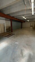 8101-8129 N Oak Tfwy, Kansas City, MO for lease - Commercial Listing Video