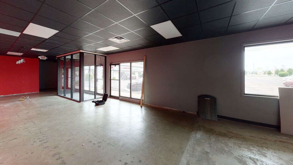 3001-3031 Meridian Meadows Rd, Greenwood, IN for lease - Interior Photo - Image 2 of 7