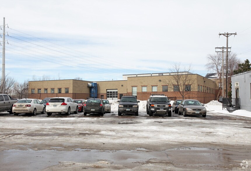 1414 NE Marshall St, Minneapolis, MN à vendre - Photo du bâtiment - Image 3 de 4