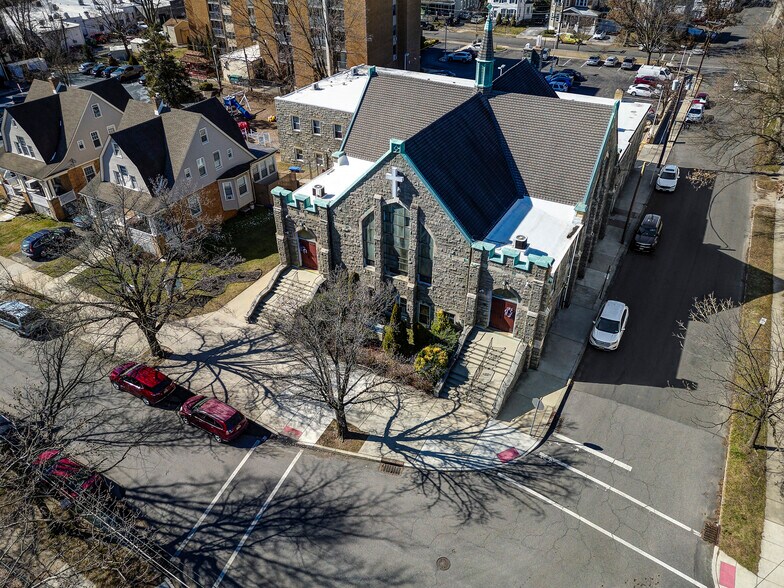 23 Frazer Ave, Collingswood, NJ à vendre - Photo du bâtiment - Image 3 de 10