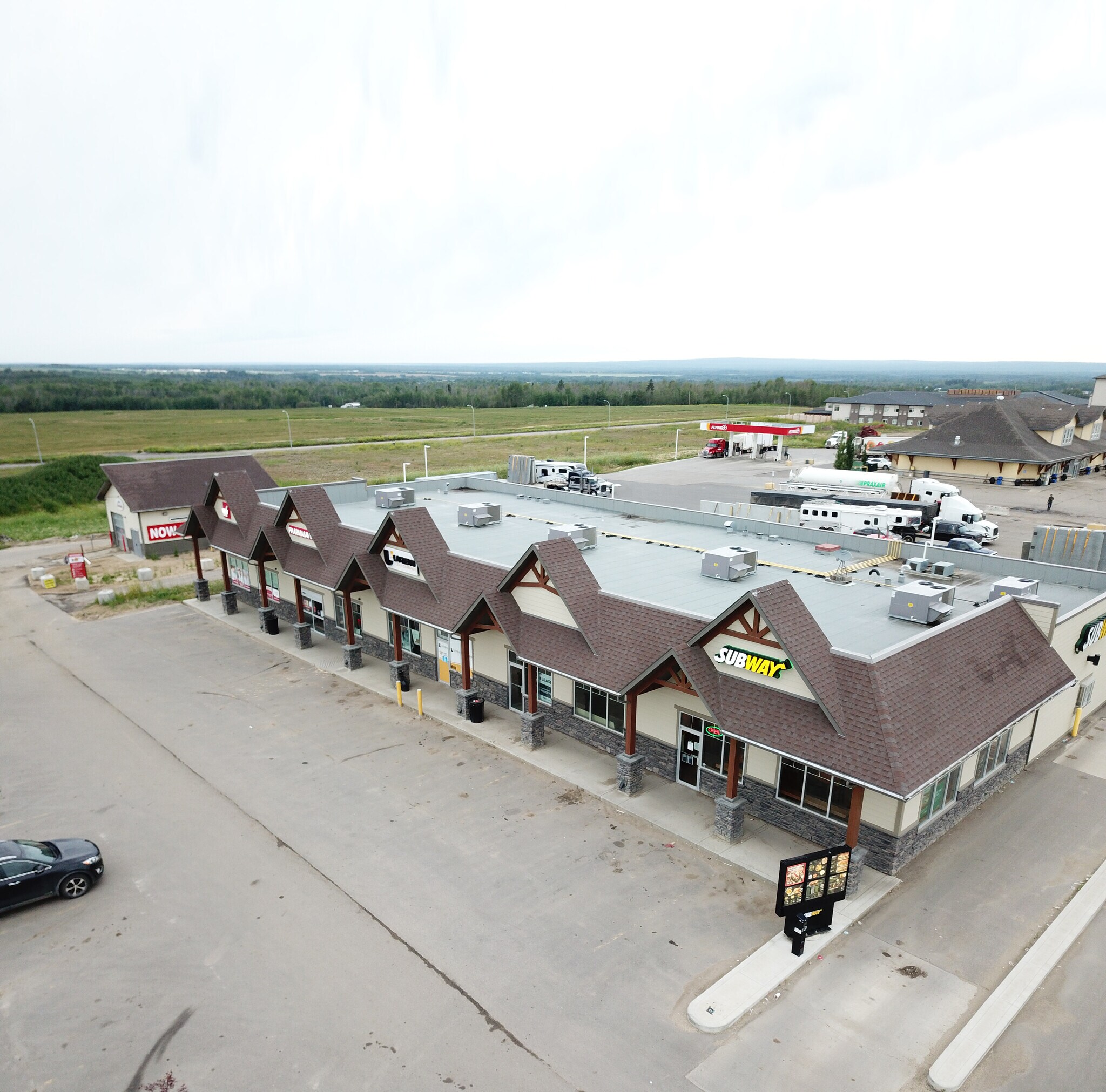 3808 Highway St, Valleyview, AB à vendre Photo du bâtiment- Image 1 de 1