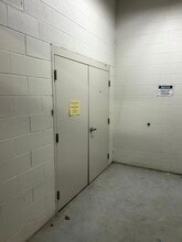 2505 S Finley Rd, Lombard, IL à vendre Photo intérieure- Image 2 de 20