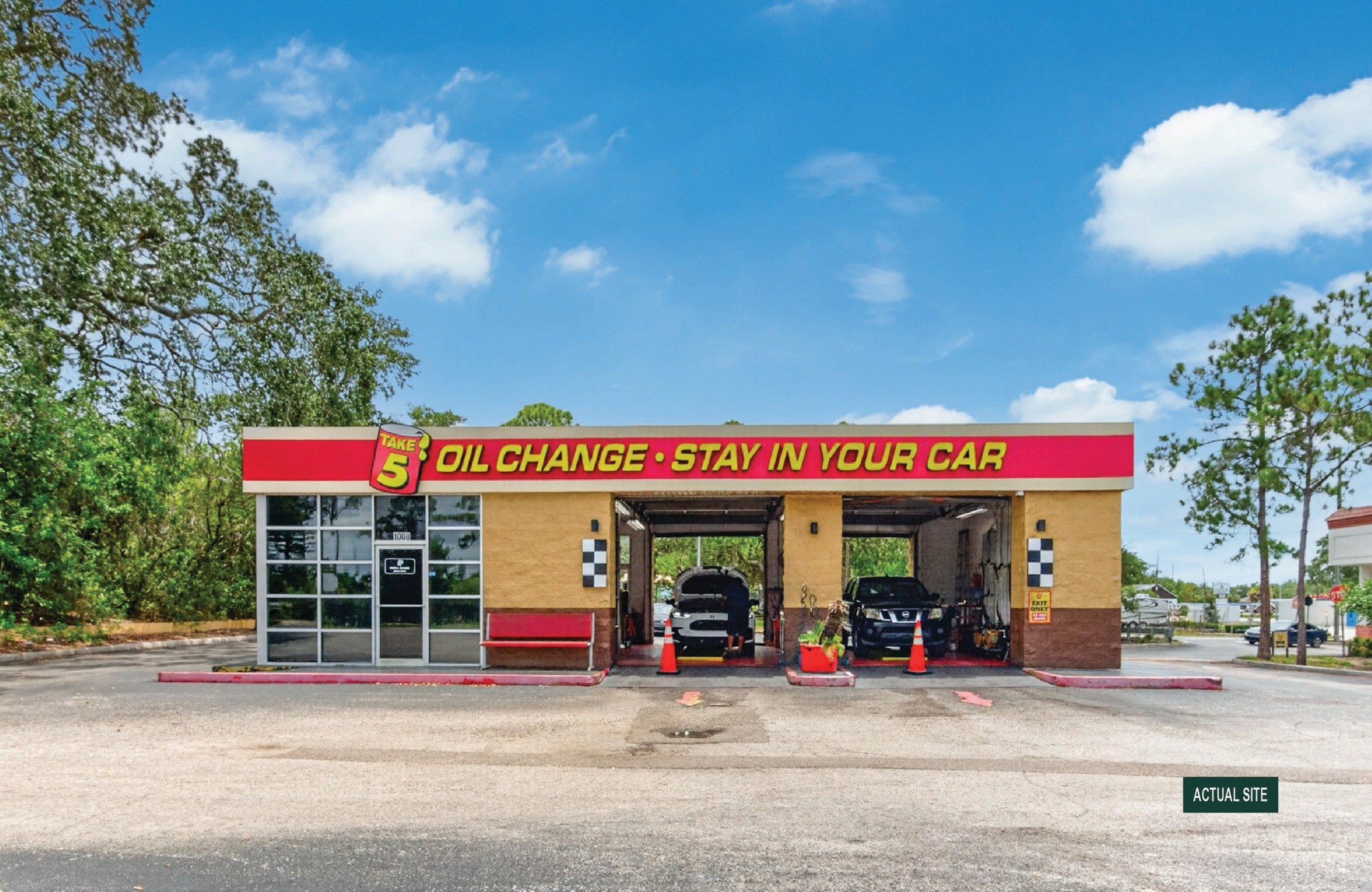 1008 E Tarpon Ave, Tarpon Springs, FL for sale Building Photo- Image 1 of 8