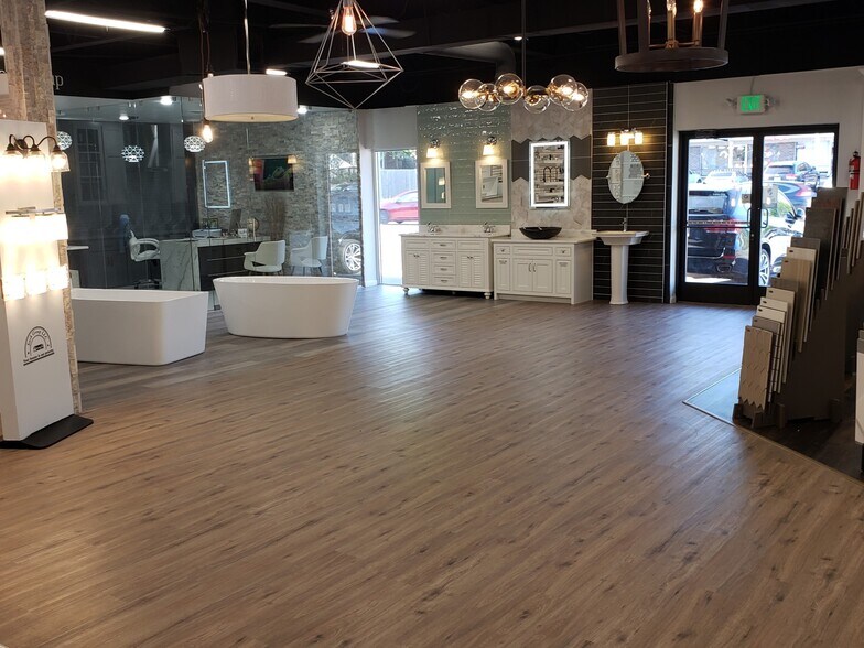 12119 Johnson Dr, Shawnee, KS à vendre - Photo du bâtiment - Image 2 de 20