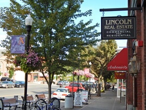 23-25 N Pleasant St, Amherst, MA for lease Interior Photo- Image 1 of 4