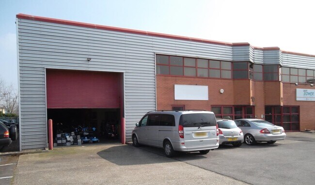 Plus de détails pour Station Rd, Reading - Industriel à louer