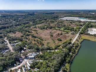 Plus de détails pour 2525 Center Rd, Fort Pierce, FL - Terrain à vendre