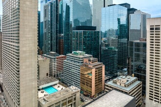 121 Richmond St W, Toronto, ON - AERIAL  map view