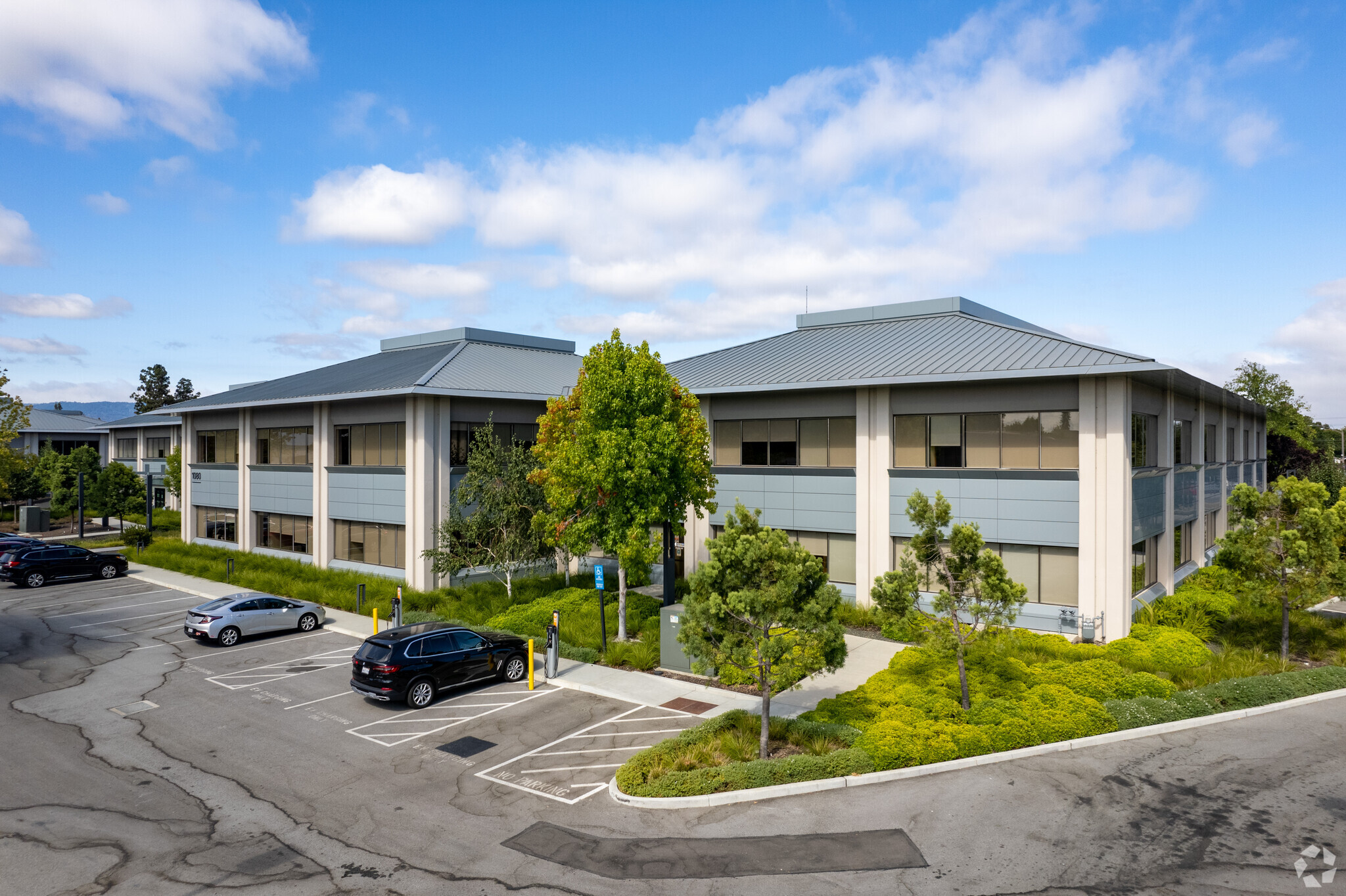 1020 Marsh Rd, Menlo Park, CA à louer Photo du bâtiment- Image 1 de 10