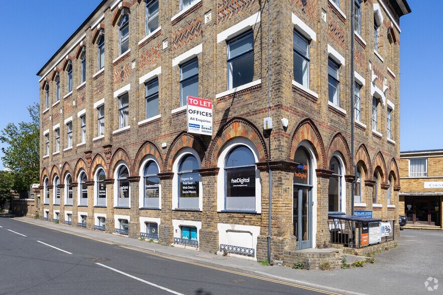 47 Church St, Chelmsford for lease - Building Photo - Image 2 of 2