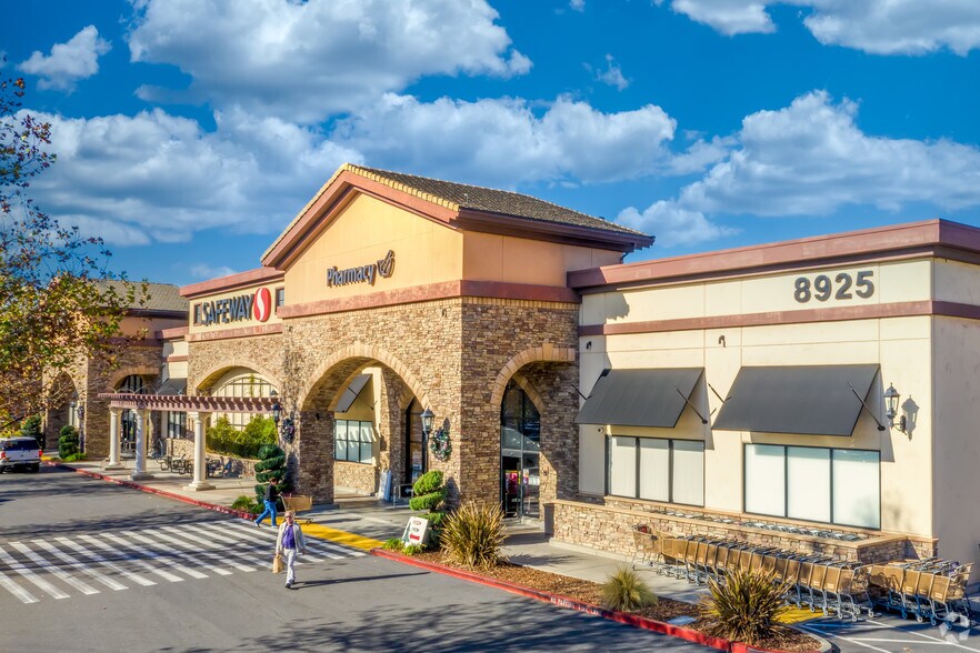 5440 Hazel Ave, Fair Oaks, CA à louer - Photo du bâtiment - Image 2 de 24