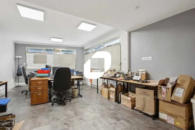 Office in Courbevoie for sale - Interior Photo - Image 3 of 9