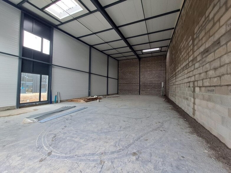 Flex in Trévoux for sale - Interior Photo - Image 3 of 4