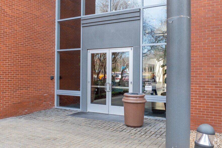 4435 Waterfront Dr, Glen Allen, VA for lease - Building Photo - Image 3 of 4