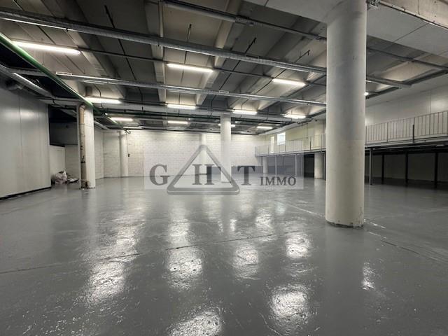 Industrial in Bagnolet for lease Building Photo- Image 1 of 8