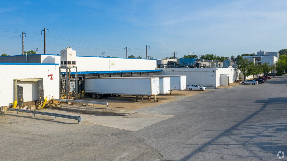 3701 Southwestern Blvd, Baltimore, MD for lease - Building Photo - Image 2 of 7