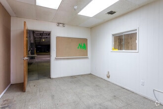 1985 W Olive Ave, Merced, CA for lease Interior Photo- Image 2 of 11