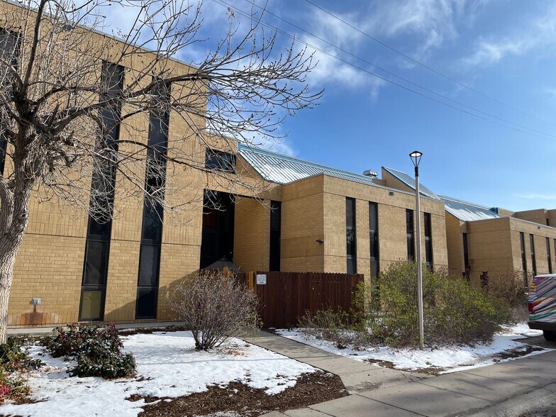 2178 Victor St, Aurora, CO for sale - Building Photo - Image 3 of 7
